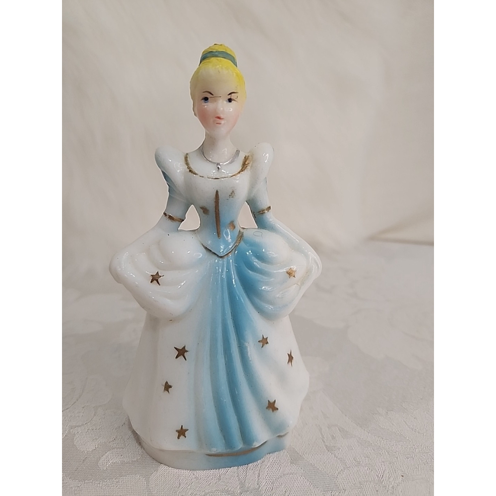 Vintage DISNEY 1960 Japan CINDERELLA Cake Topper,plastic Figurine 5.5" Tall